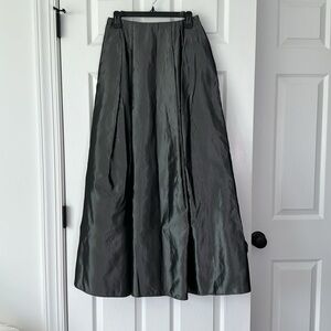 Scott McClintock Long formal gray shimmery full skirt.